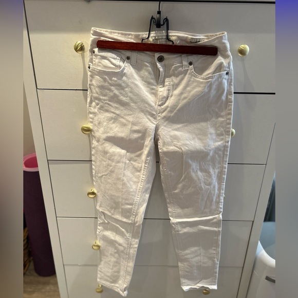 Jones New York, white skinny ladies jeans, size 4 - Picture 1 of 5